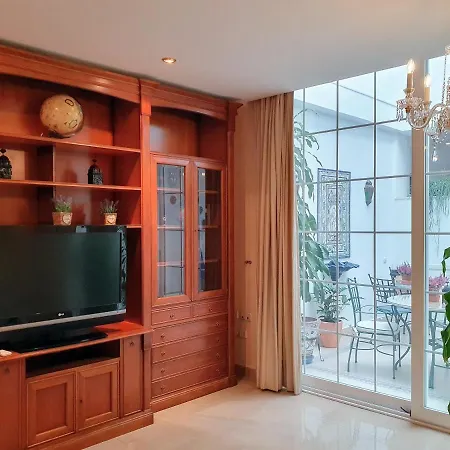 Triana Luxury Hotel