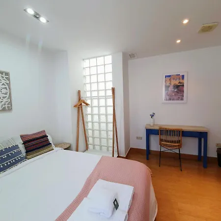 Hotel Triana Luxury 3*