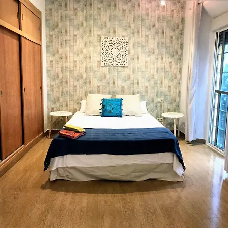 Triana Luxury Hotel 3*