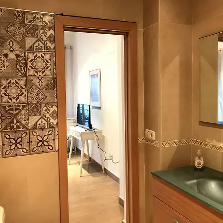 Triana Luxury Hotel 3*